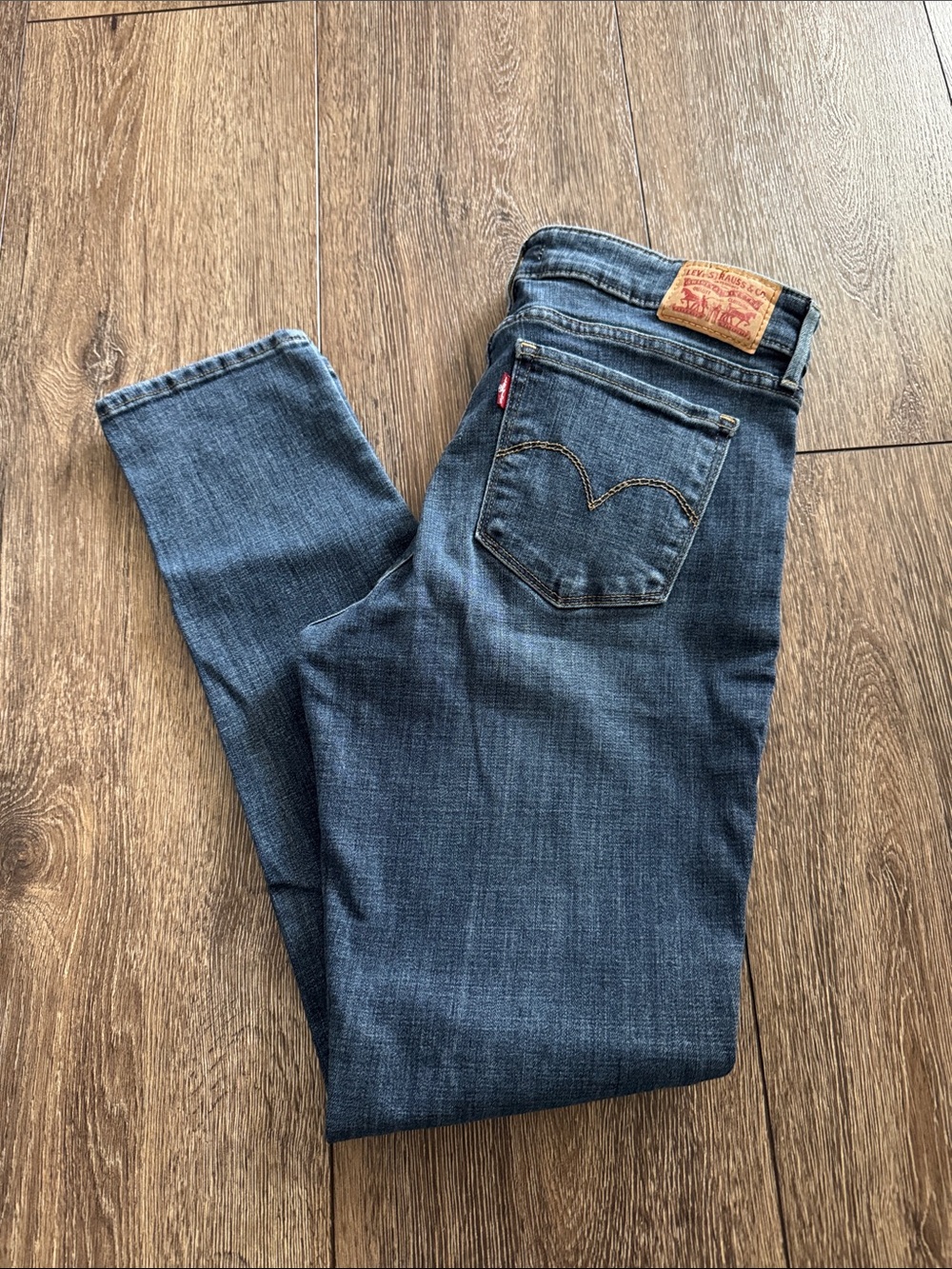 Levi's Women's Dark Wash Straight Leg Jeans